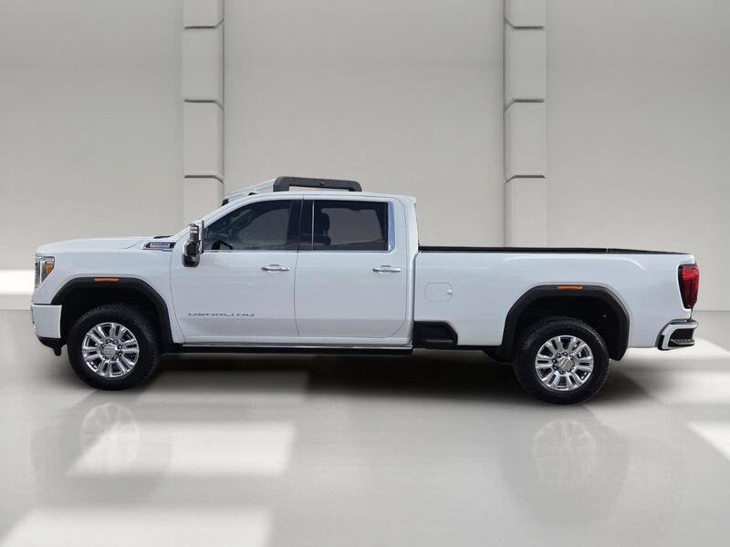Used 2022 White Frost GMC 4WD CREW CAB 172" DENALI image 2