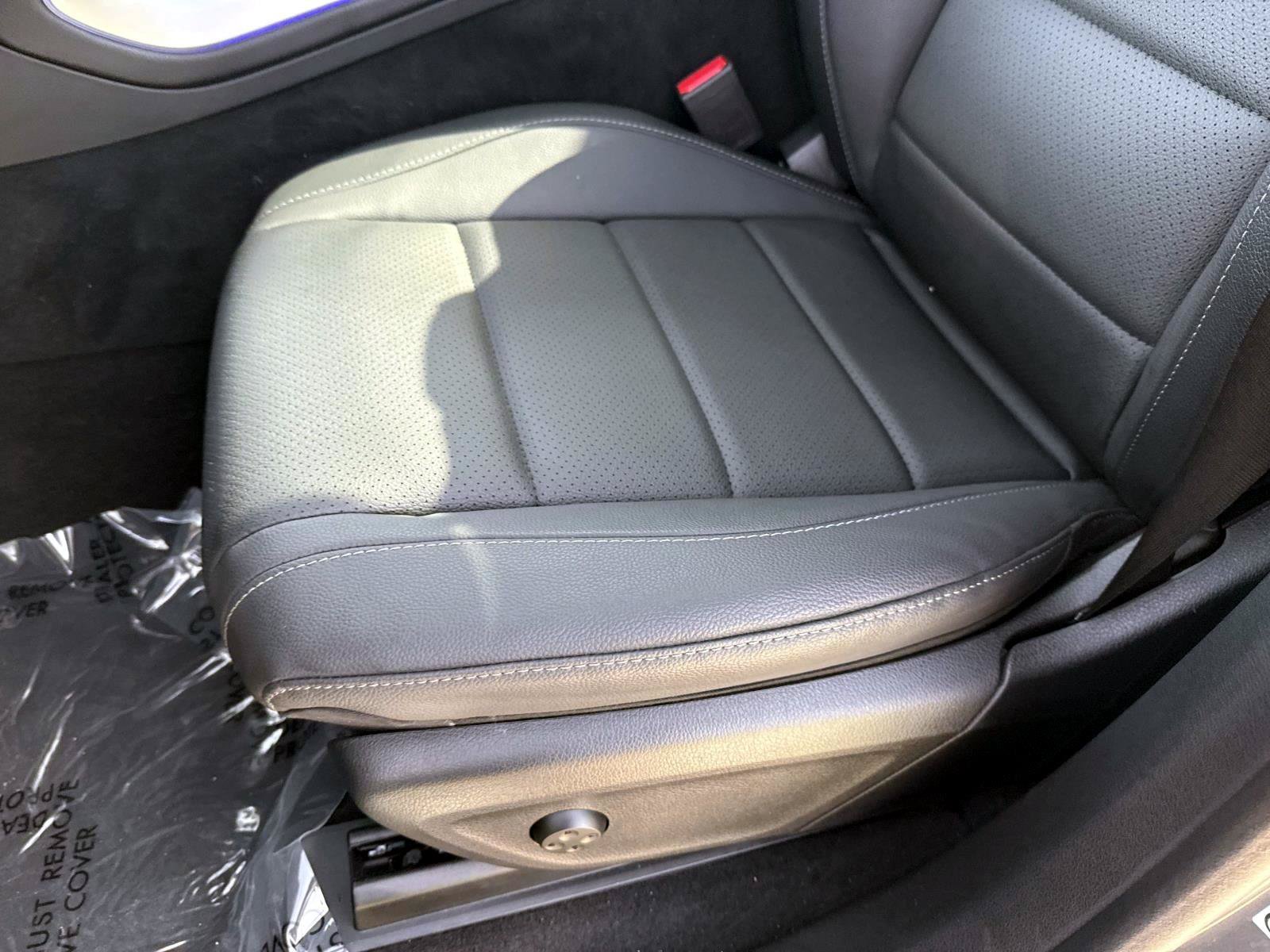 Certified Used 2025 Selenite Gray Metallic Mercedes-Benz 450 image 19