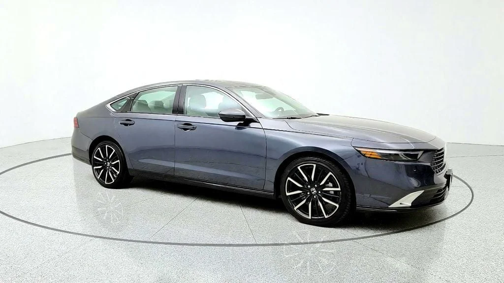 Used 2026 Meteorite Gray Metallic Honda Touring Sedan image 3