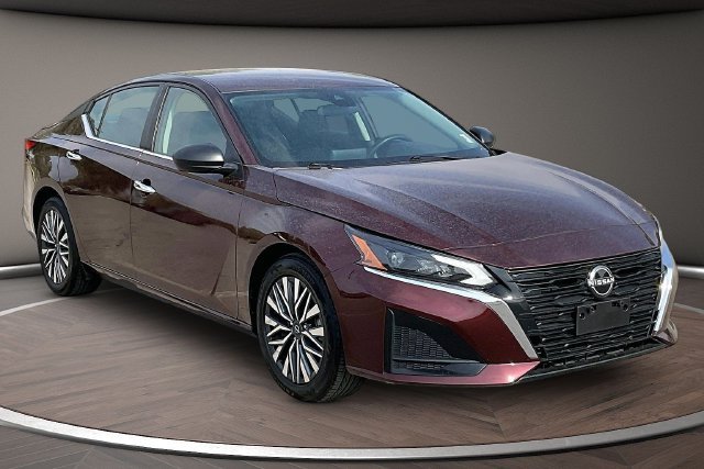 Used 2024 Red Nissan 2.5 SV image 10