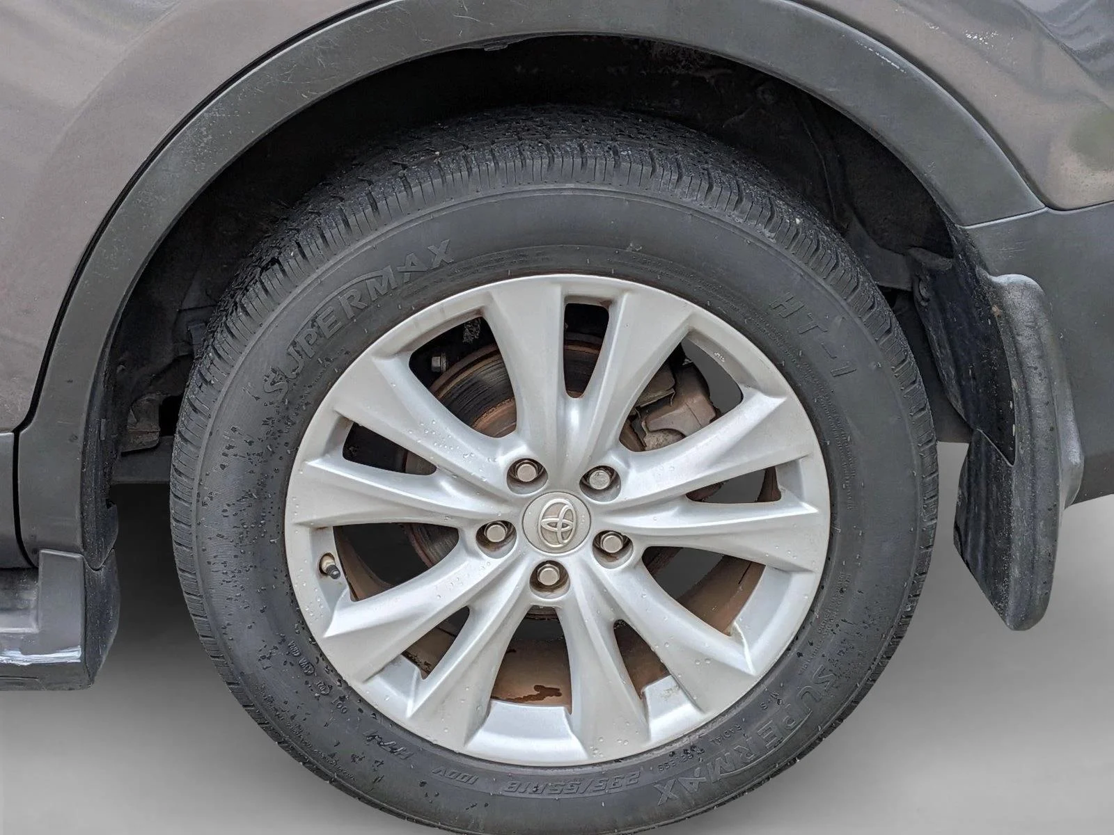 Used 2015 Magnetic Gray Metallic Toyota Limited image 4
