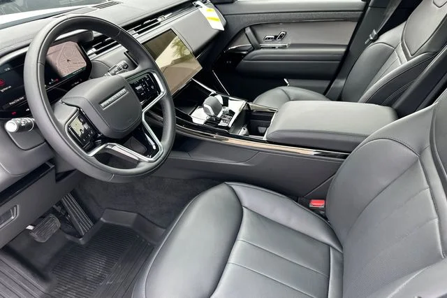 New 2026 Fuji White Land Rover SE image 9