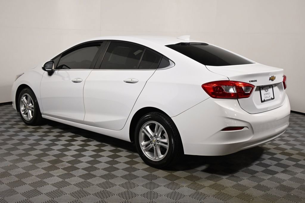 Used 2017 Chevrolet Cruze LT with VIN 1G1BE5SM2H7114861 for sale in Minneapolis, Minnesota