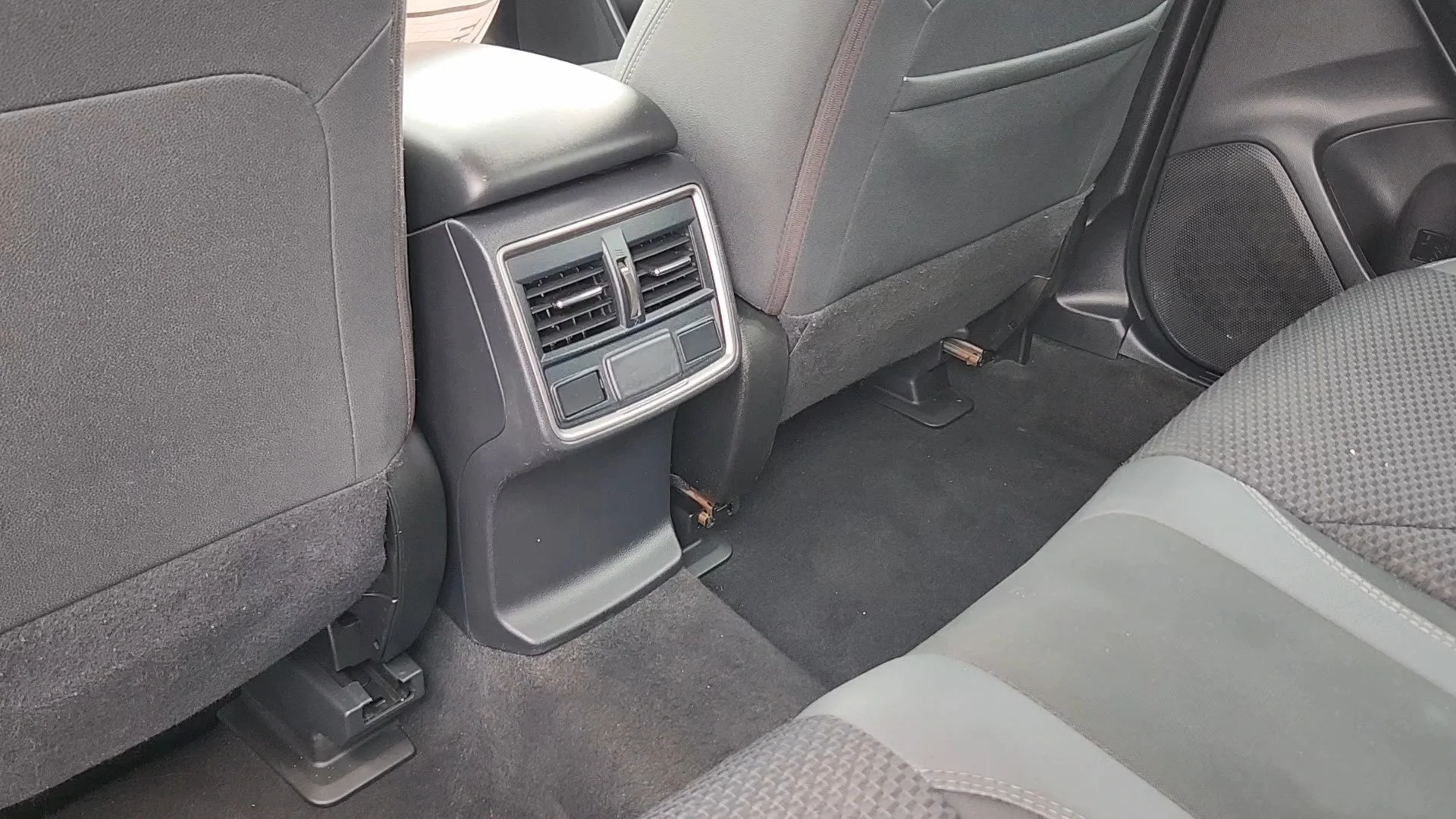 2022 Subaru Forester Premium - Photo 18