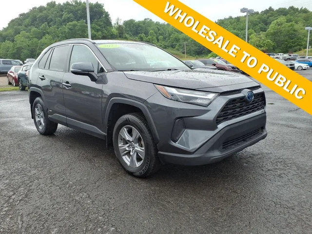 2022 Toyota RAV4 Hybrid XLE