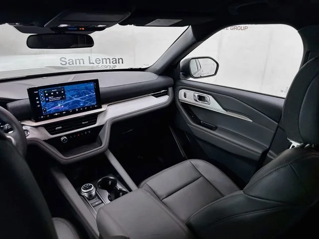 New 2027 Carbonized Gray Metallic Ford Active image 23