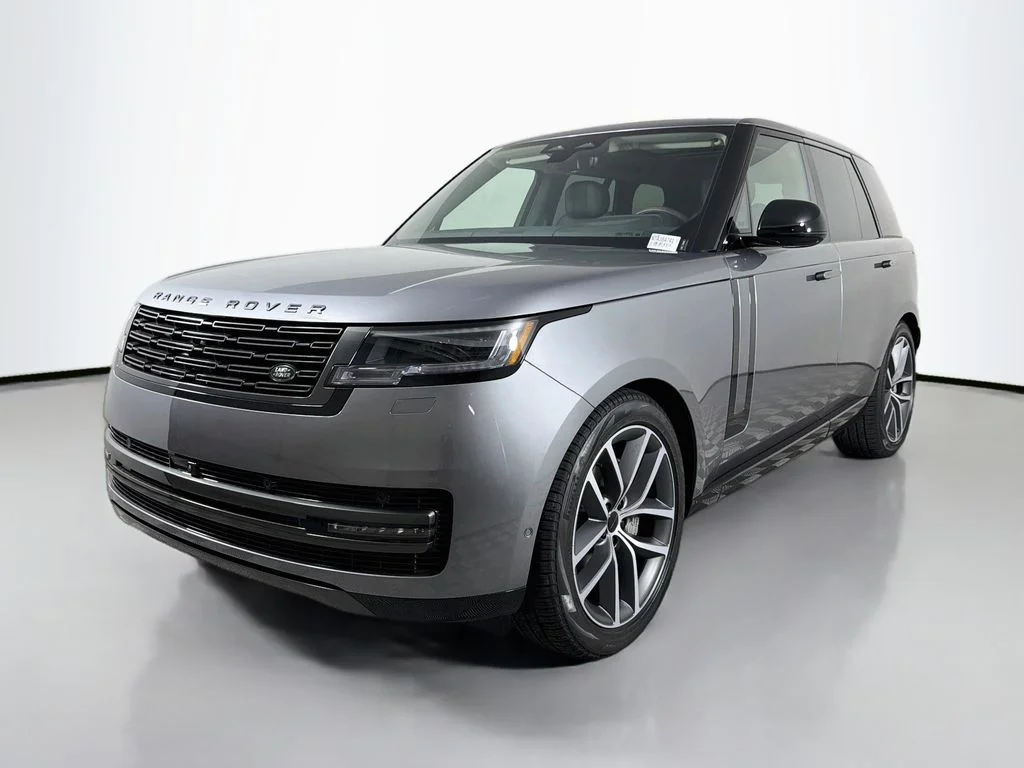 New 2026 Eiger Grey Land Rover SE image 1
