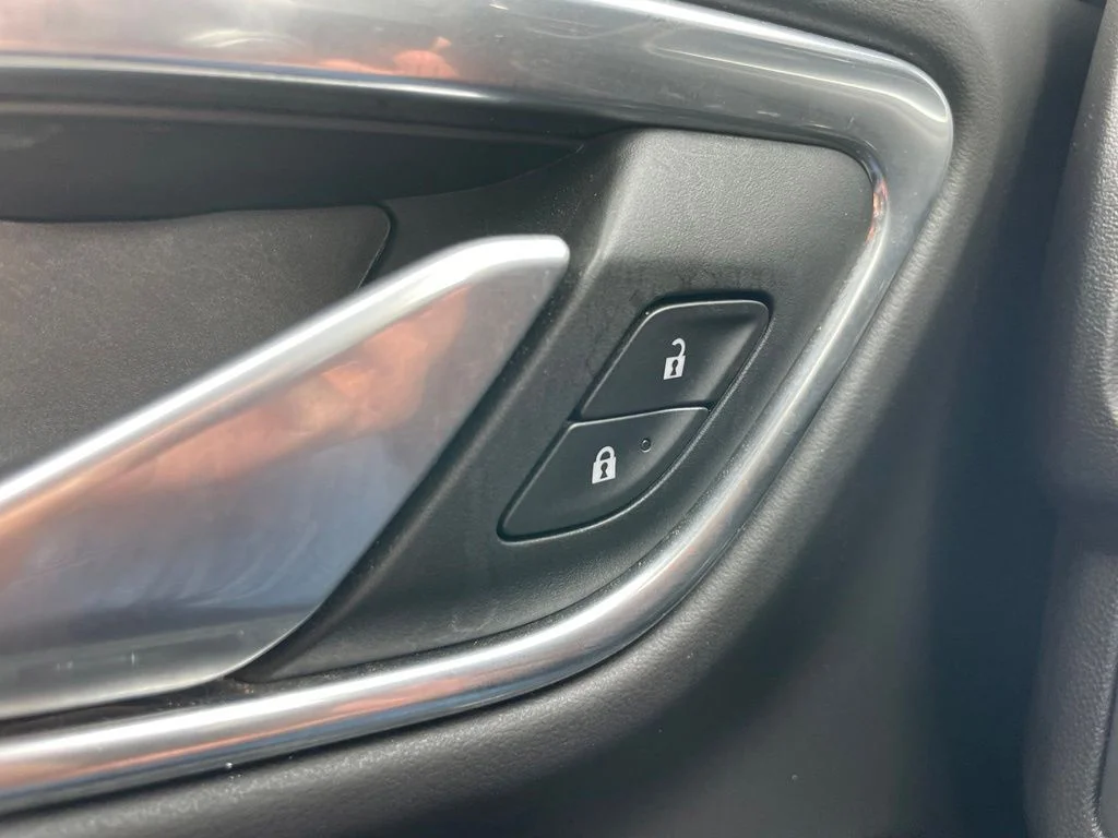 Used 2022 Satin Steel Metallic Chevrolet Premier image 26