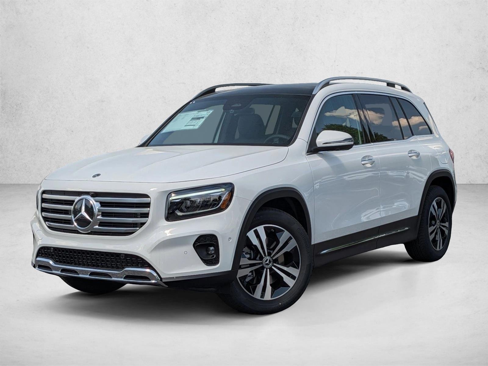 New 2026 Polar White Mercedes-Benz GLB250 image 1