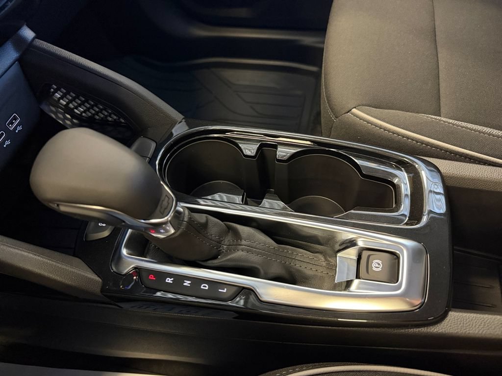 New 2026 Mosaic Black Metallic Chevrolet LT image 31