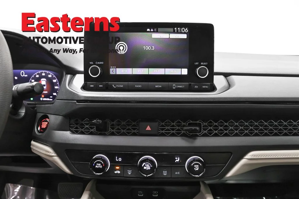 Used 2024 White Honda LX image 12