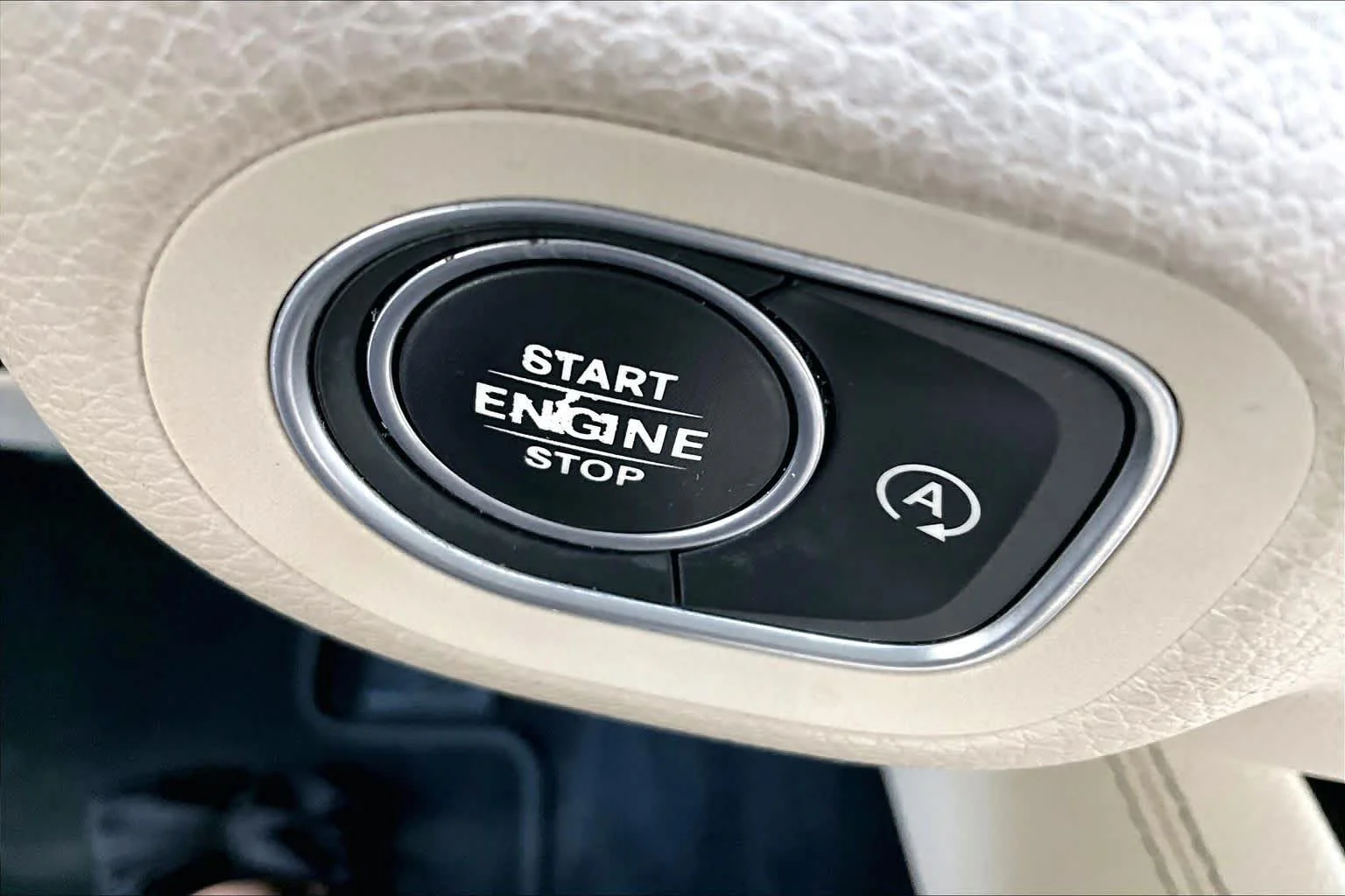Used 2021 Lunar Blue Metallic Mercedes-Benz GLE 350 image 34