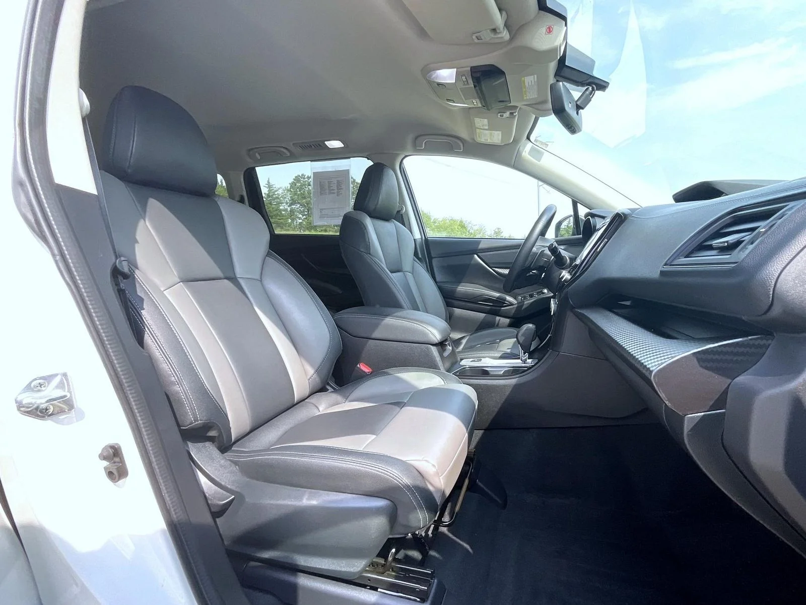 Used 2022 White Subaru Onyx Edition image 16