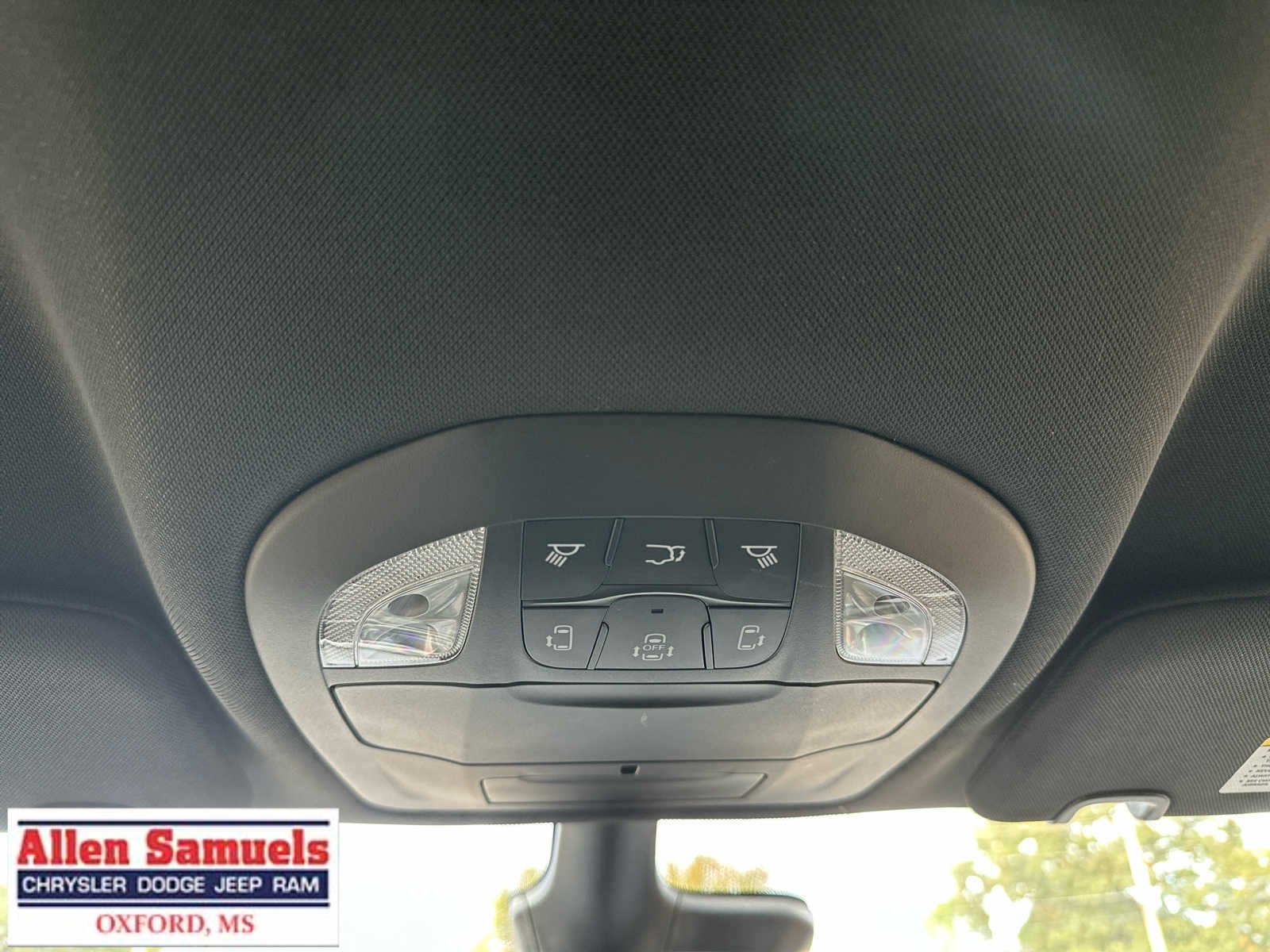 2026 Chrysler Pacifica Select - Photo 25