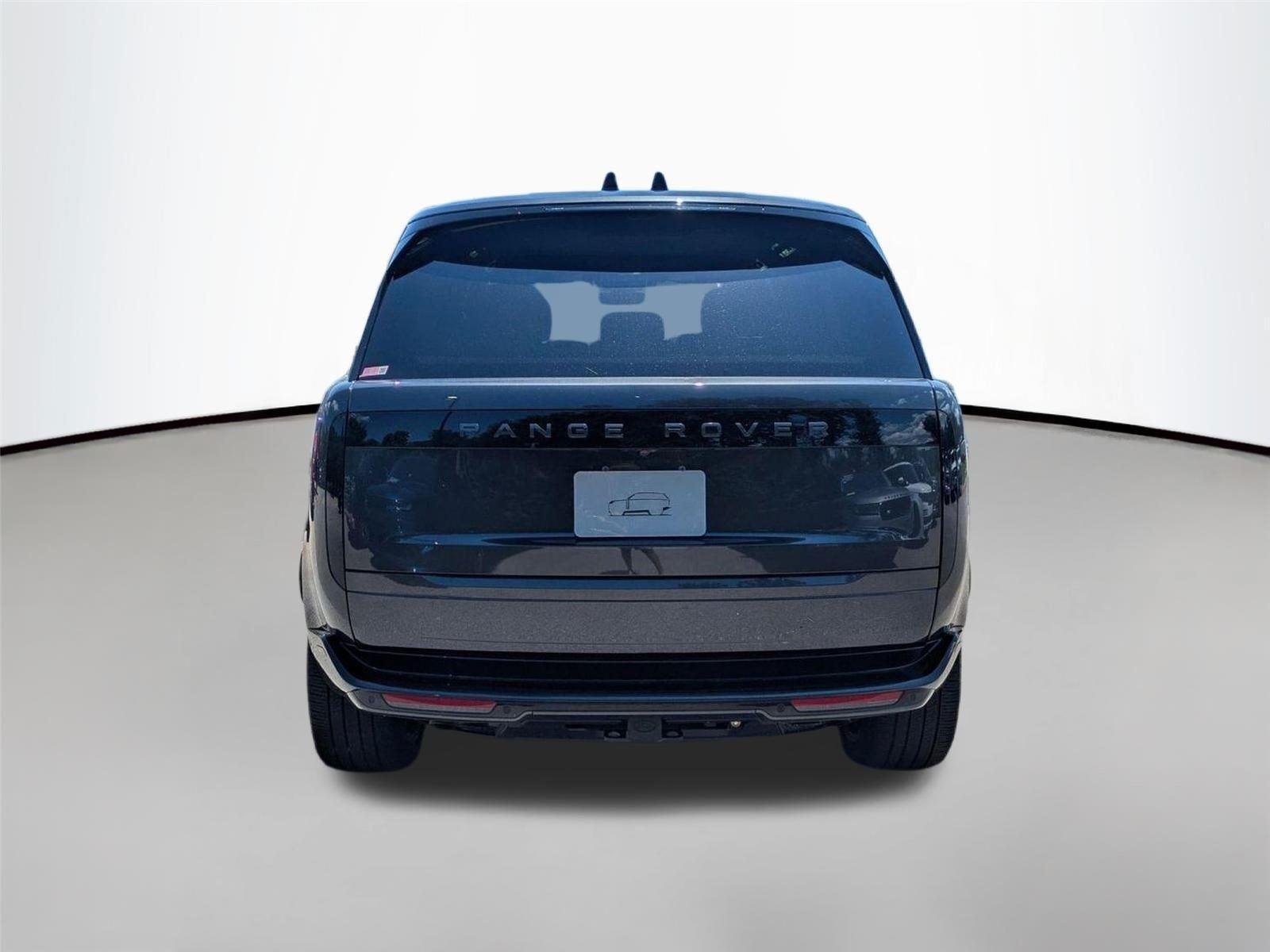 Used 2025 Carpathian Grey Premium Metallic Land Rover SE image 6