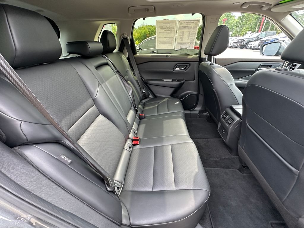 Used 2023 Gray Nissan SV image 23