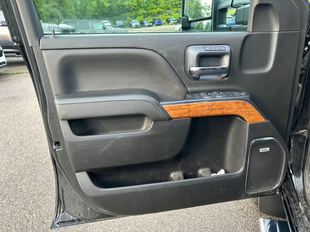 Used 2019 BLACK Chevrolet High Country image 16