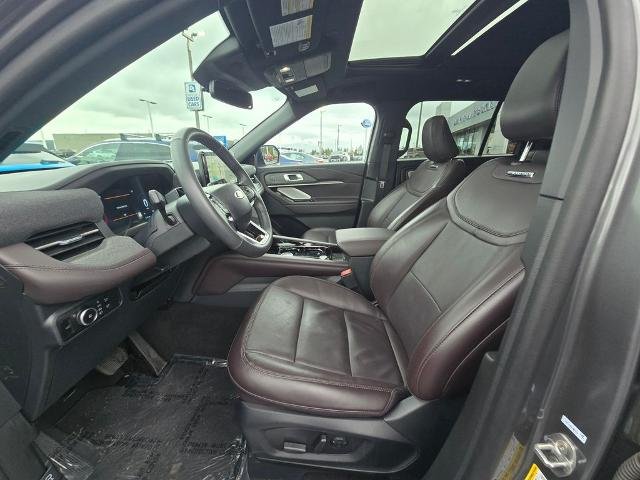Used 2025 Gray Metallic Ford Platinum image 48