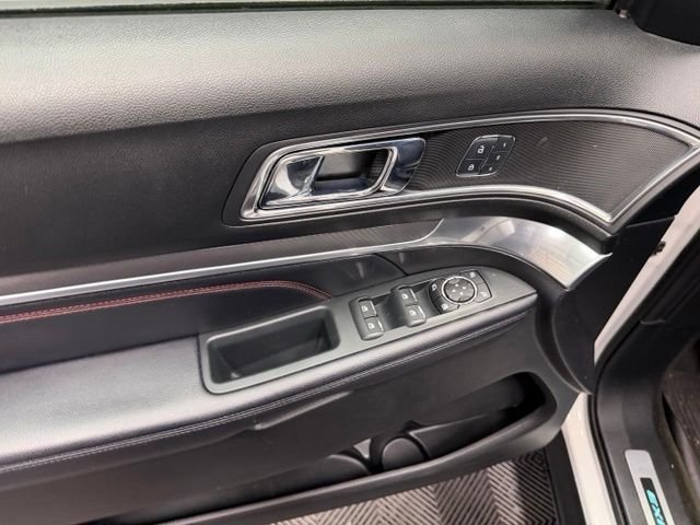 Certified Used 2018 White Platinum Clearcoat Metallic Ford Sport image 14