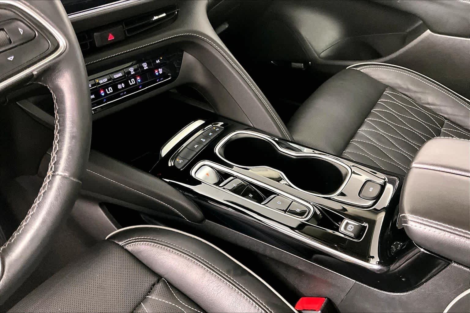 Used 2021 Summit White Buick Avenir image 16