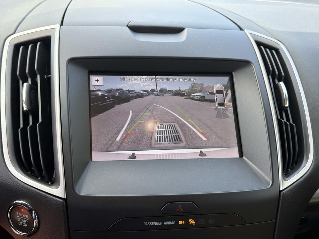 Used 2019 White Ford SEL image 25