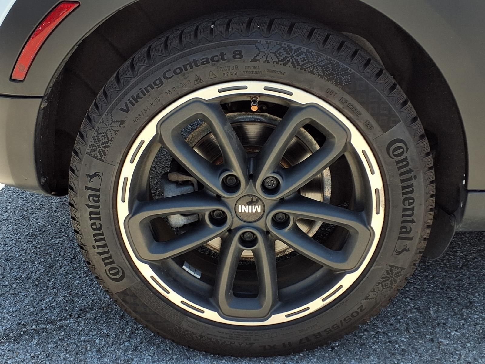 Used 2016 White MINI Base image 4
