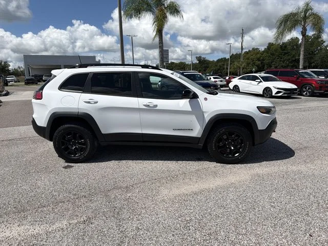 Used 2022 White Jeep Trailhawk image 3