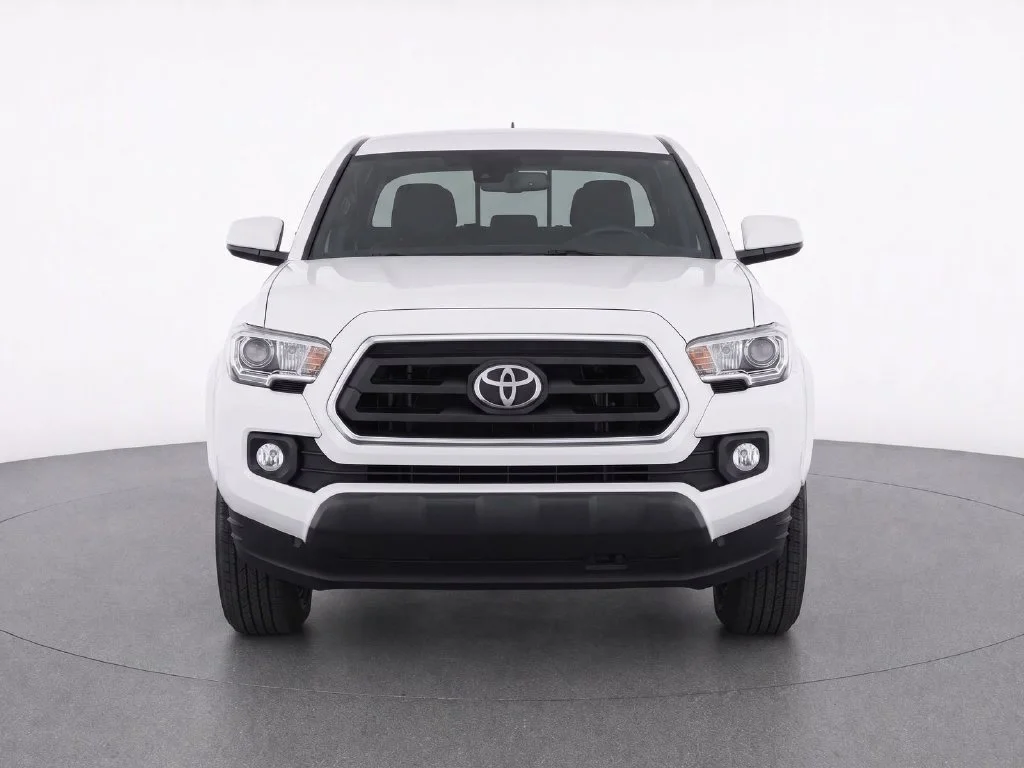 Used 2021 White Toyota SR5 image 5