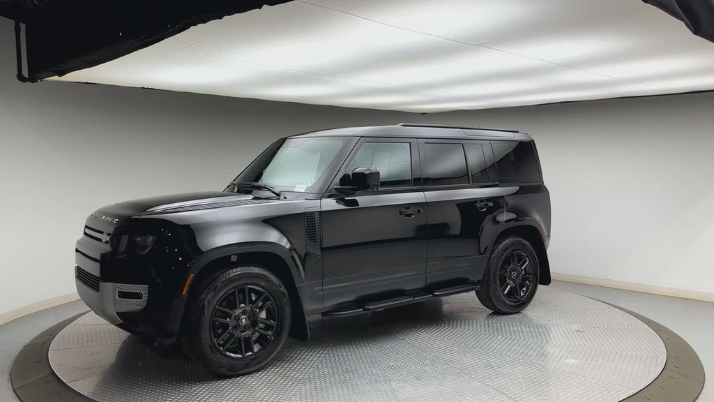 Certified Used 2025 Santorini Black Metallic Land Rover S image 6