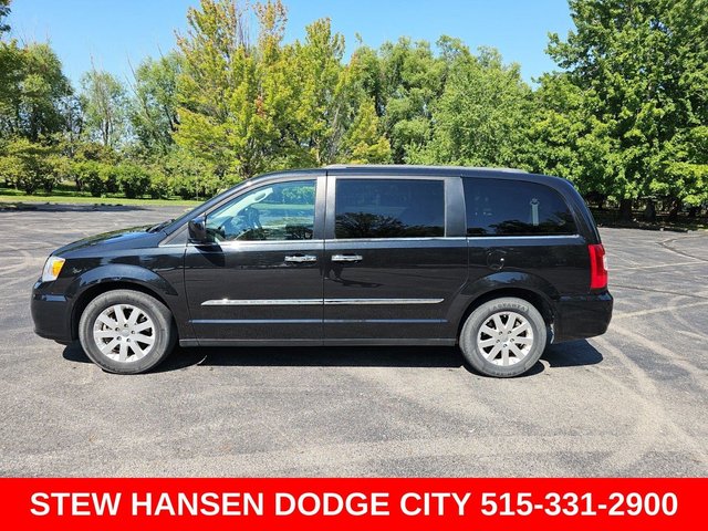 2015 Chrysler Town & Country Touring