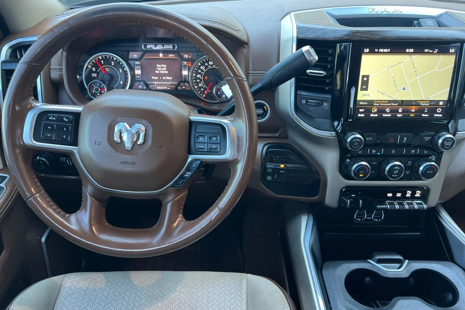 Used 2020 Delmonico Red Pearlcoat Ram Laramie image 14