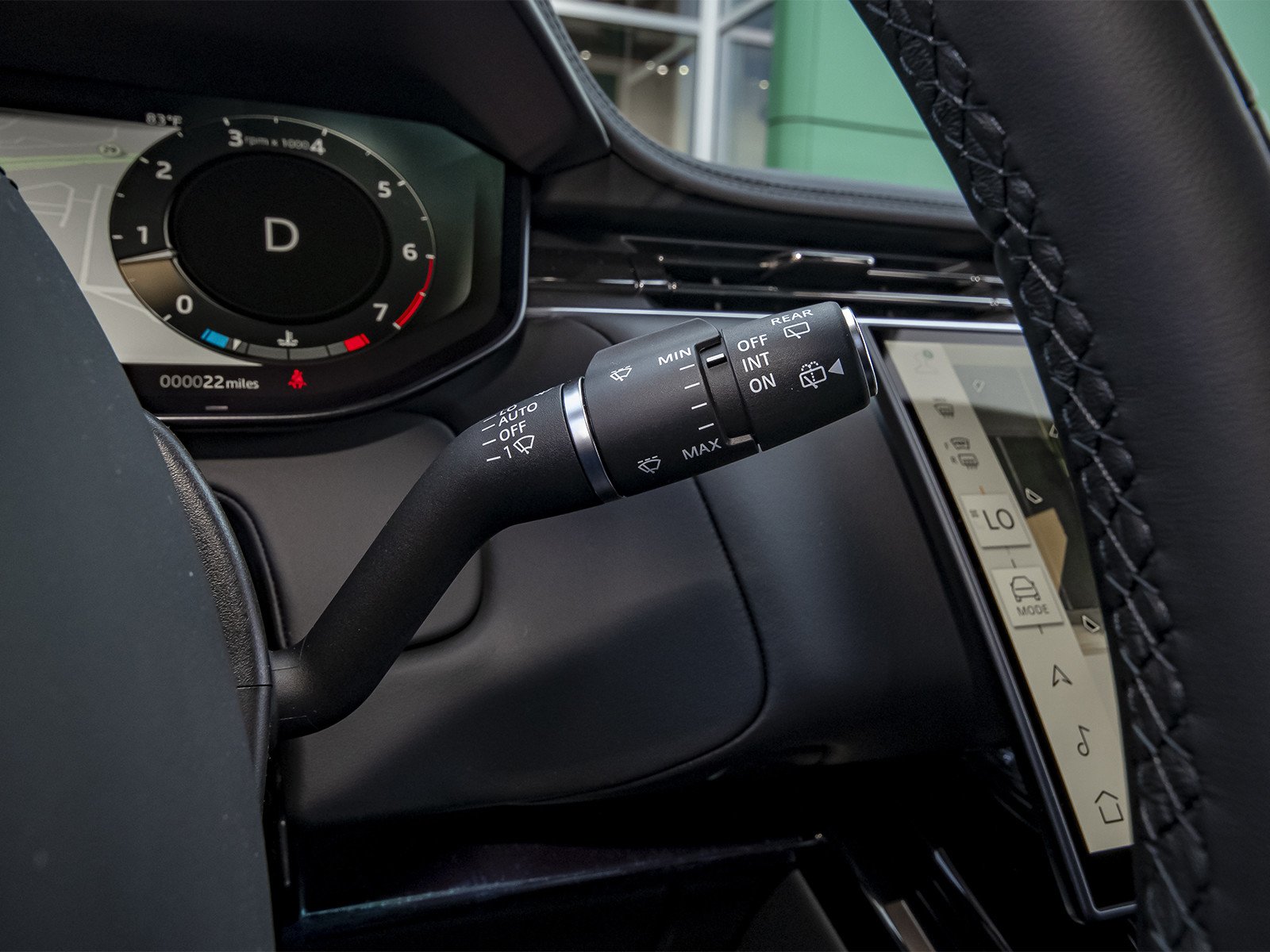 New 2026 Borasco Grey Land Rover SE image 22