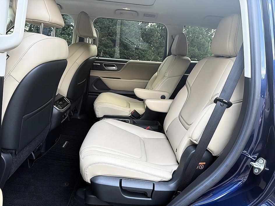Certified Used 2025 Grand Blue INFINITI PURE image 12
