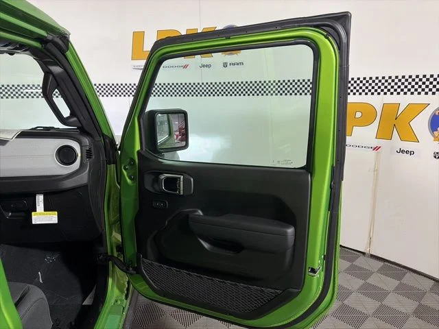 2026 Jeep Wrangler 4-Door Willys - Photo 23