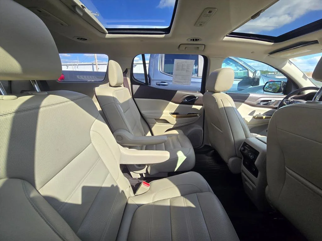 Used 2019 Black GMC Denali image 7