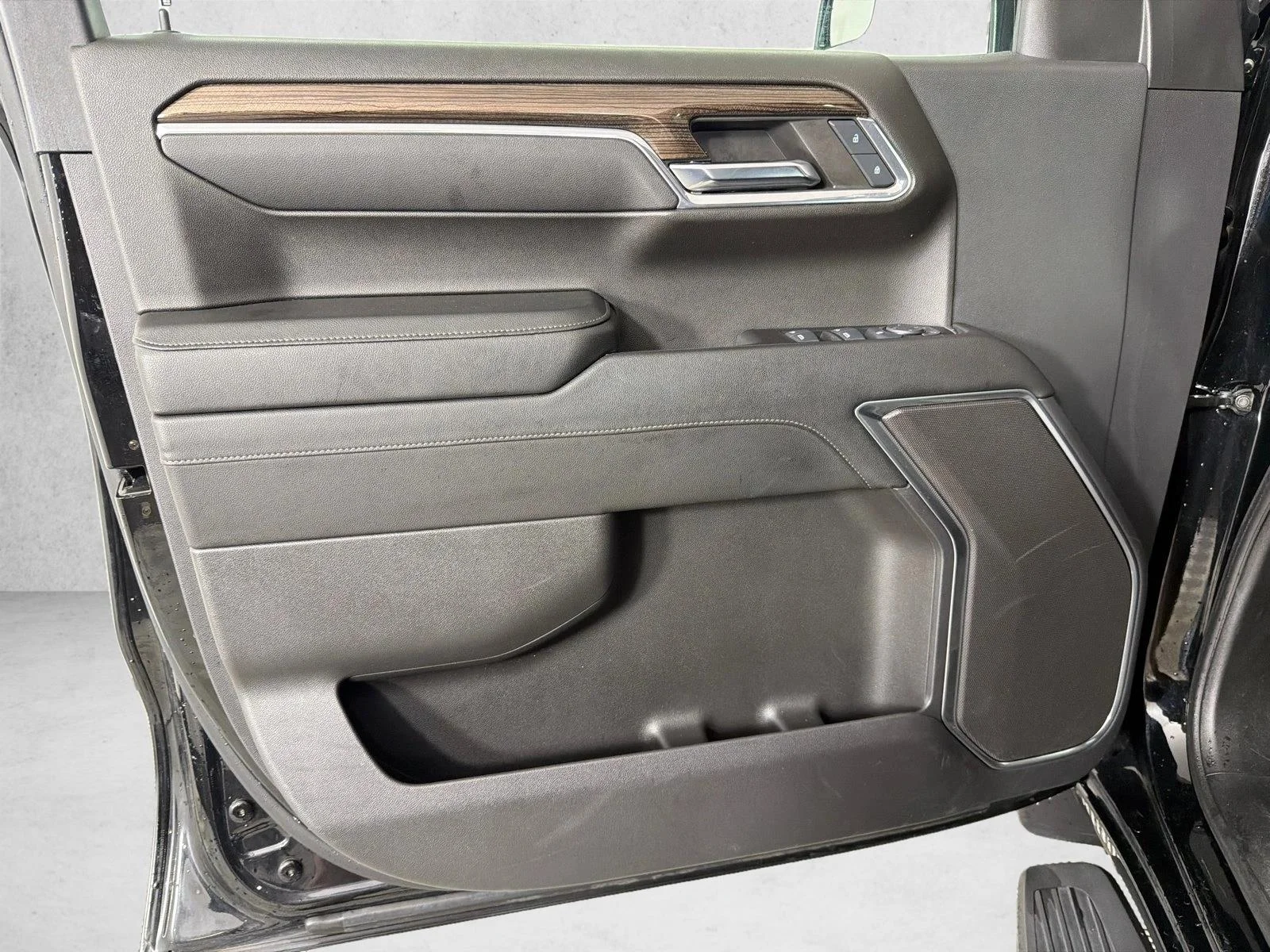 Used 2024 Blue Chevrolet LT image 10