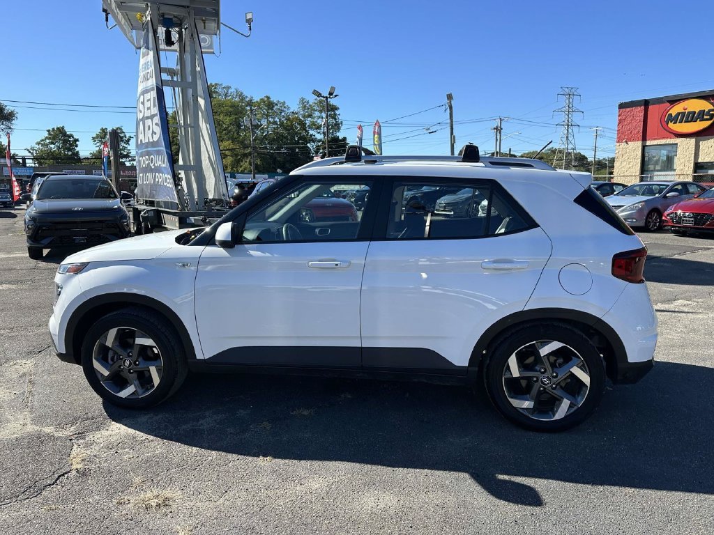 Certified Used 2024 Lunar White Hyundai SEL image 9