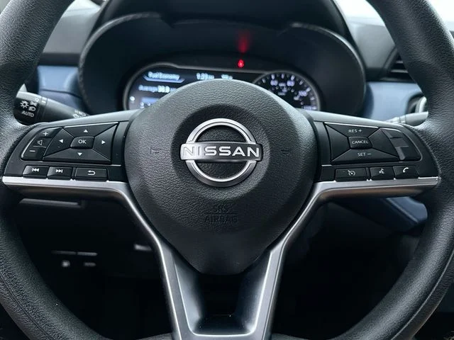 Used 2025 Black Nissan 1.6 SV image 28