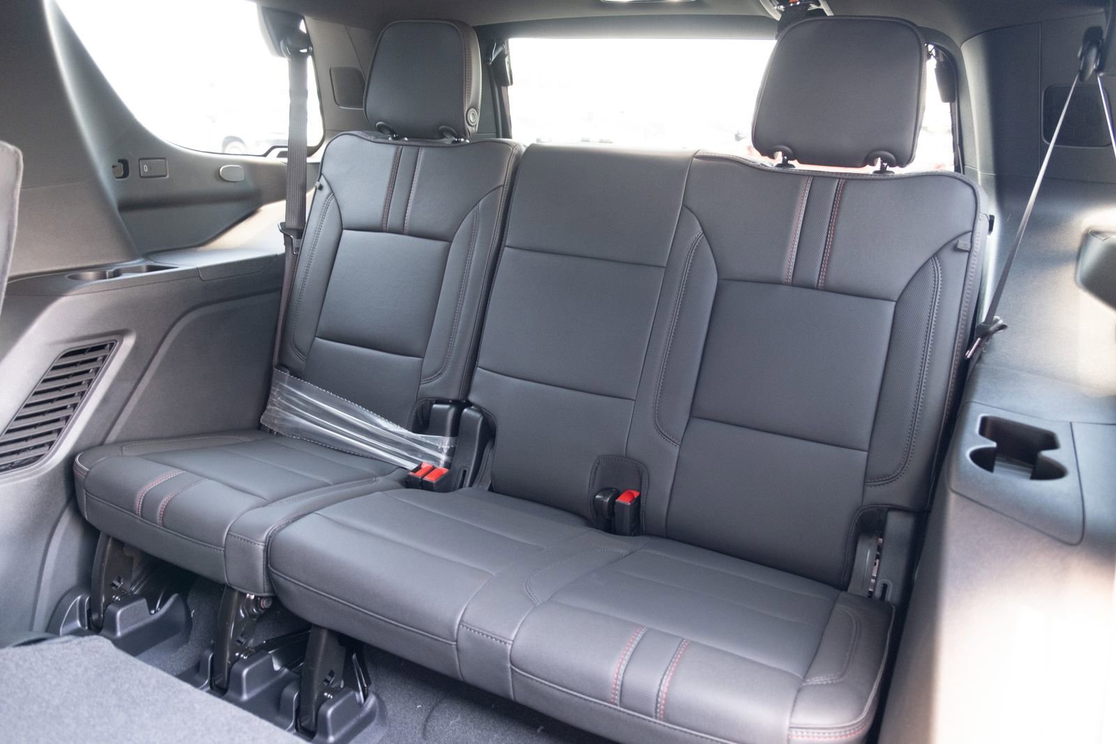 2026 Chevrolet Tahoe RST - Photo 21