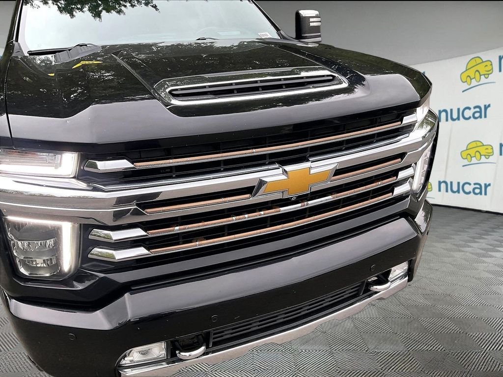 Used 2022 Black Chevrolet High Country image 31