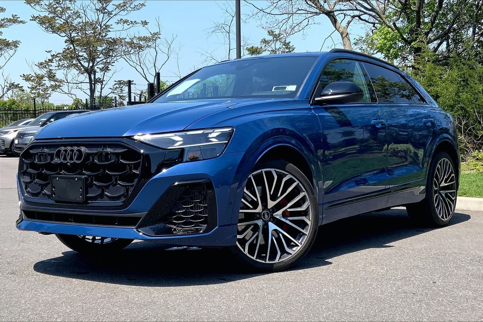 2025 Audi SQ8 Prestige quattro's photo