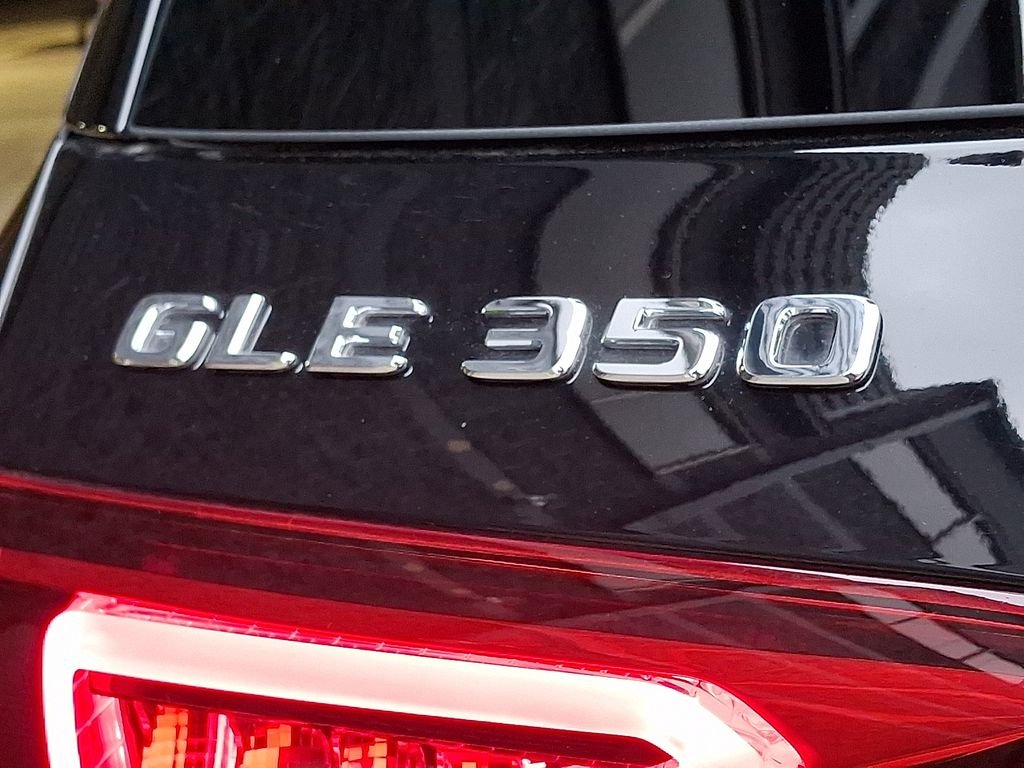 Used 2022 Black Mercedes-Benz GLE 350 image 31