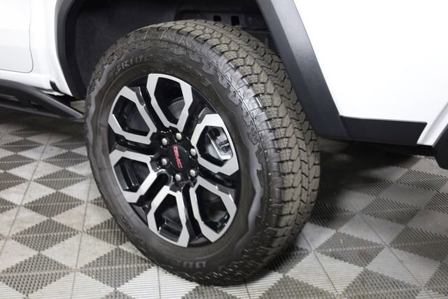 2025 GMC Canyon AT4 - Photo 11