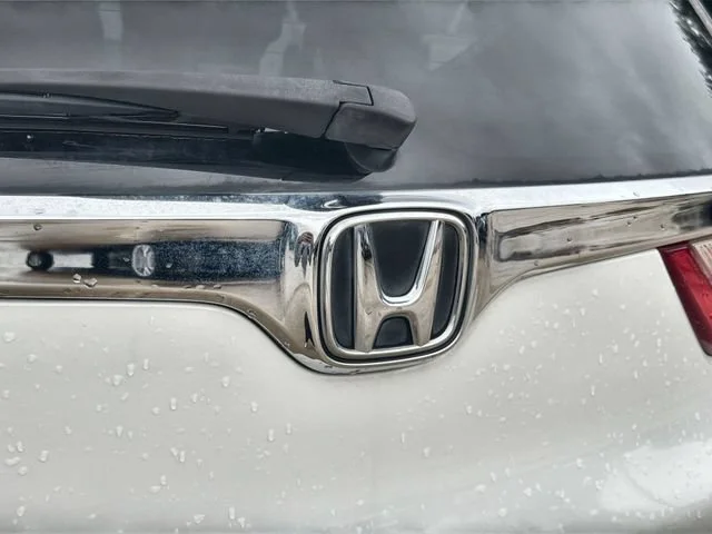 Used 2019 White Honda EX-L image 30