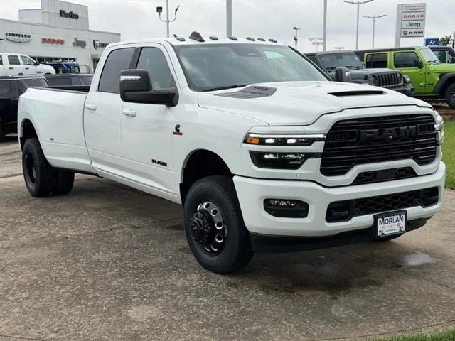 New 2026 Bright White Clear-Coat Exterior Paint RAM Laramie image 3