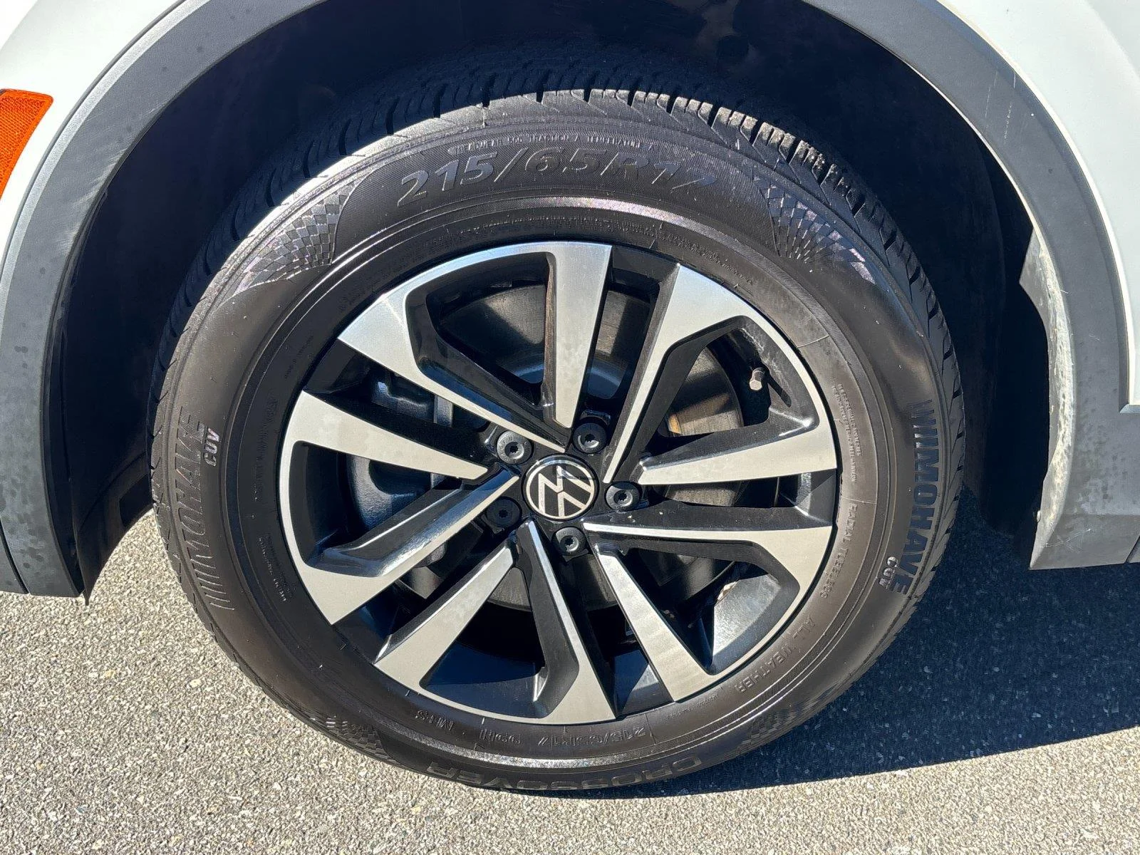 Used 2023 Pure White Volkswagen S image 9