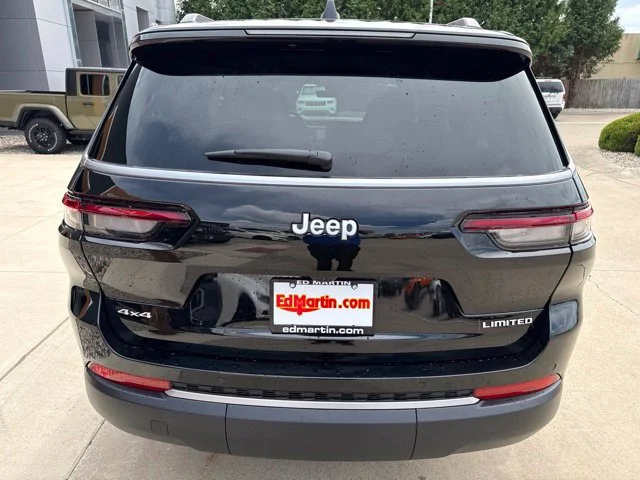 New 2027 Black Jeep Limited image 4