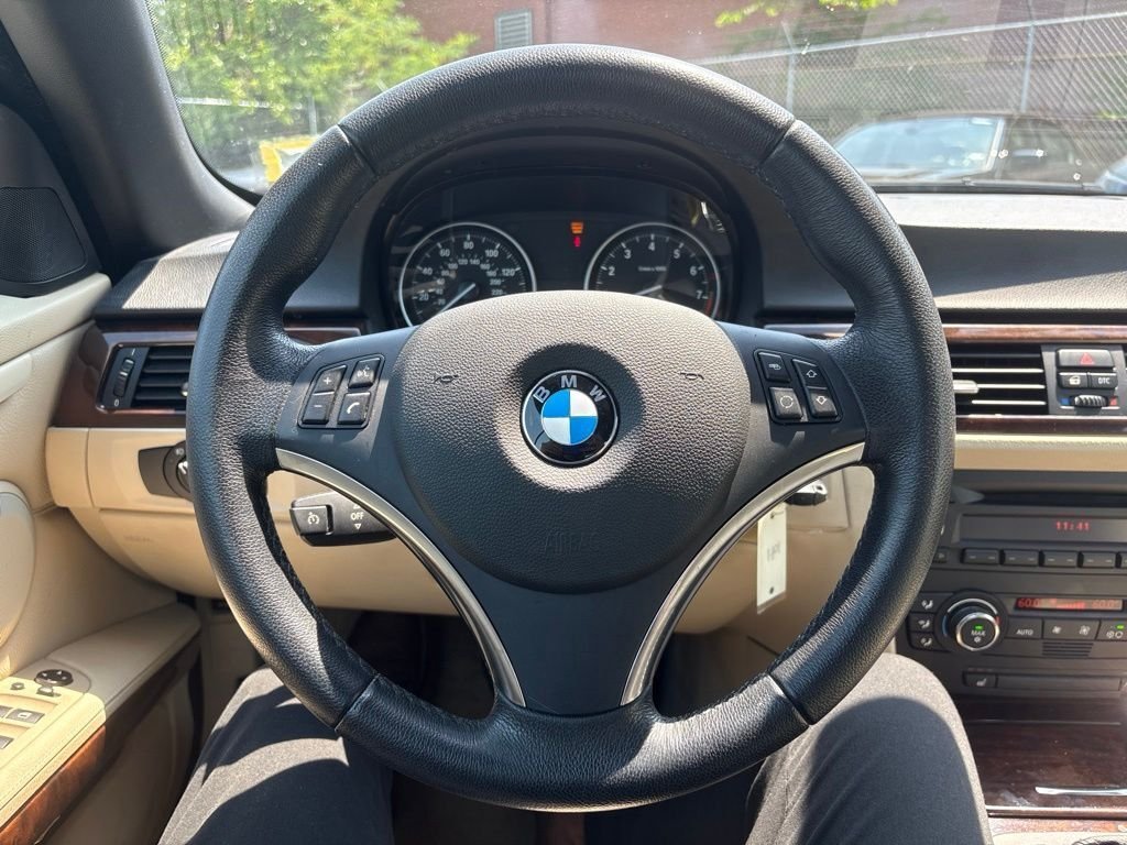 Used 2007  BMW 328i image 12