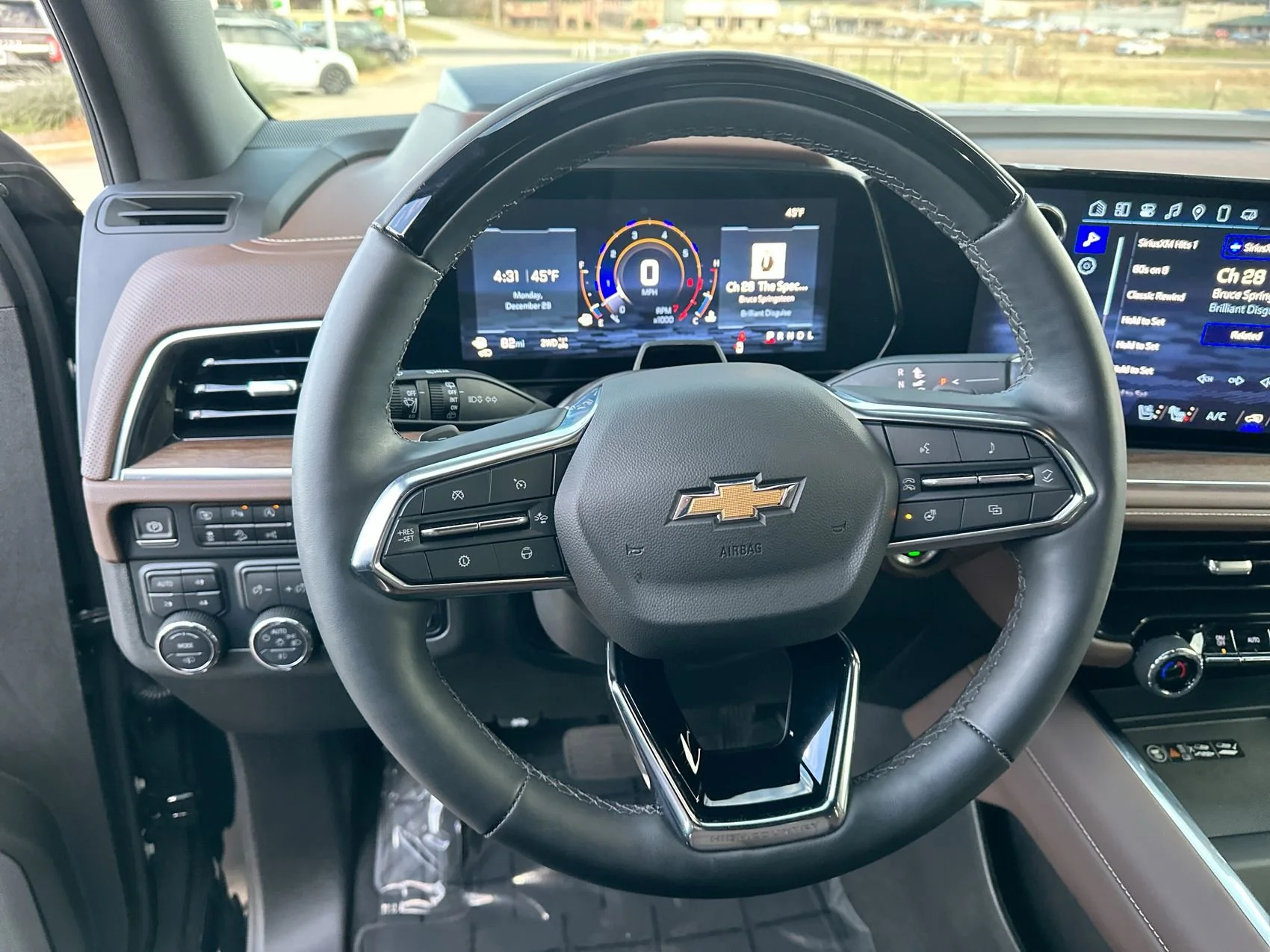 Used 2025 Black Chevrolet High Country image 14
