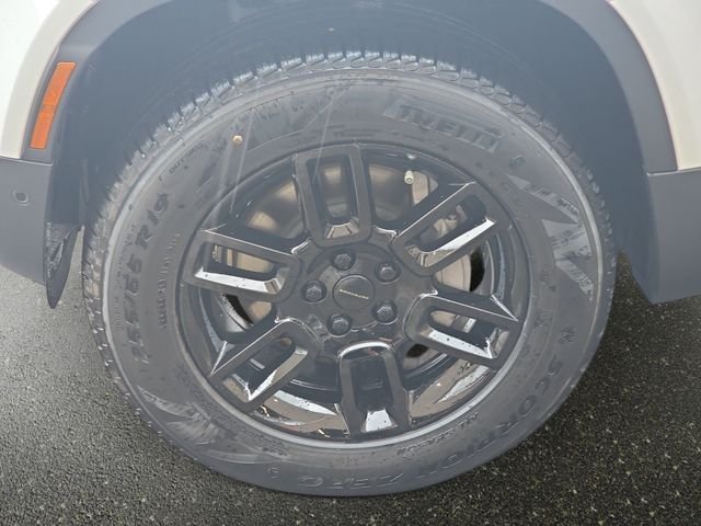New 2026 Fuji White LAND ROVER S image 22